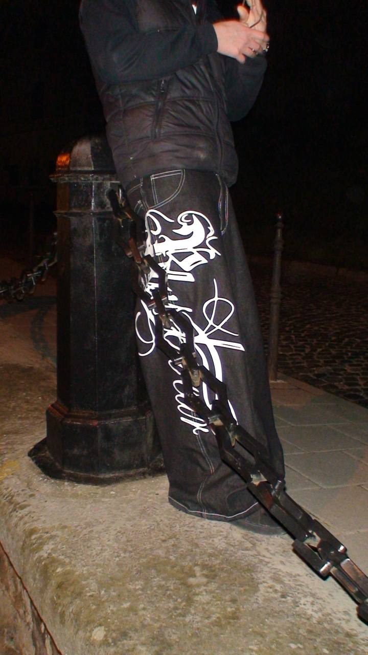 Calligraphy logo jeans